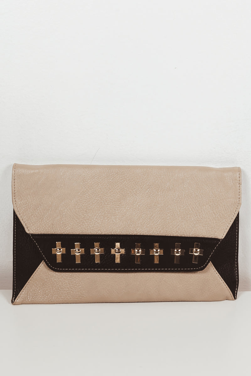 Contrast Clutch with Metal Detail
