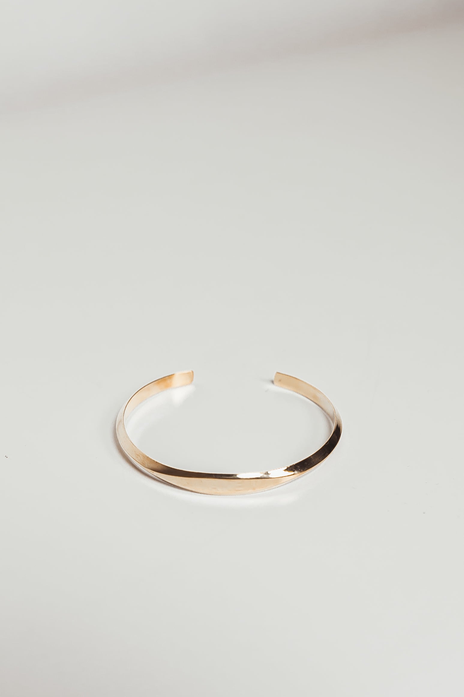 Flat Metal Bracelet - Gold