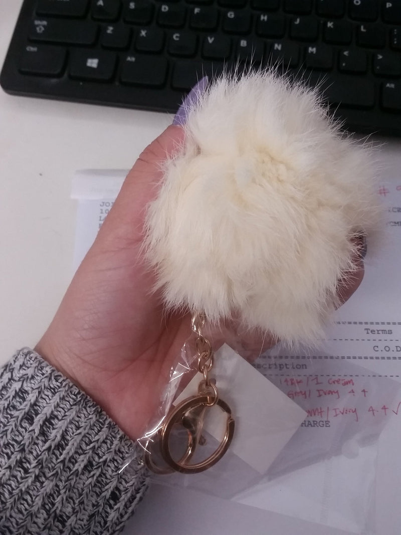 Dalyn Fur Ball Keychain - Ivory – Haute & Rebellious