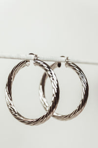 Twisted Metal Hoop Earring - Silver