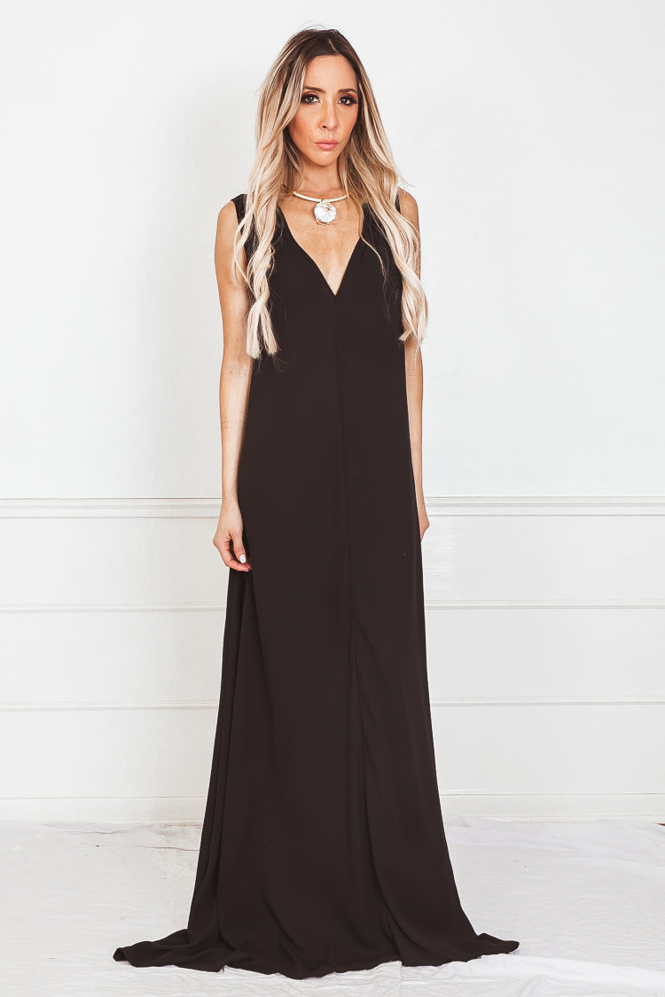 Elegant Sleeveless Maxi Dress - Black