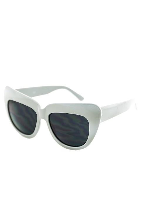 BETSON HEAVY SUNGLASSES - Grey - Haute & Rebellious