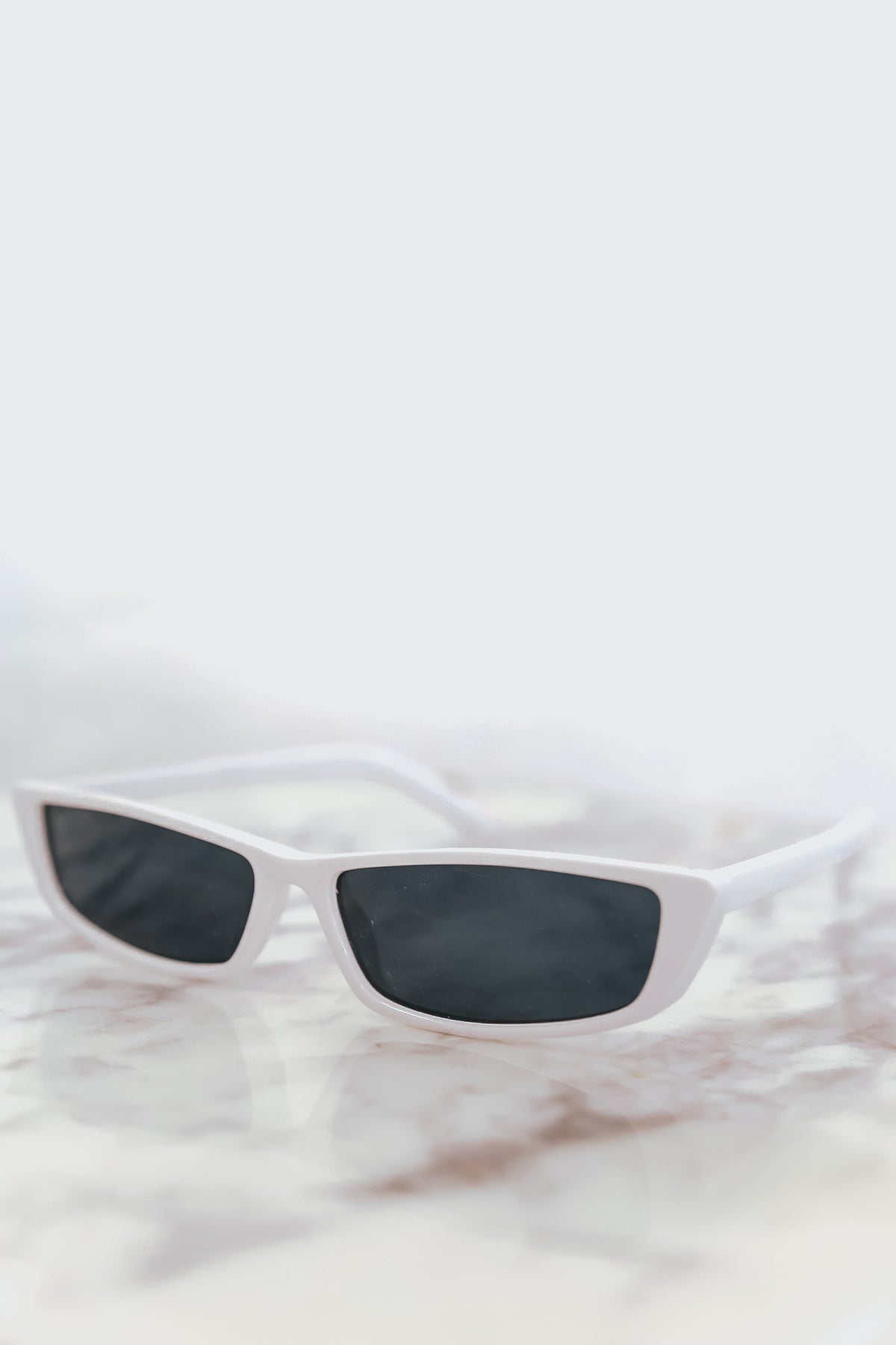 Trendy rectangle triangle Sunglasses white Men main image 3