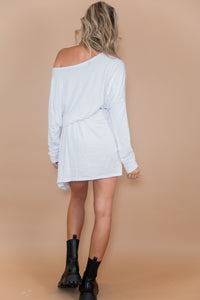 Emma Basic Long Sleeve Shift Dress - White