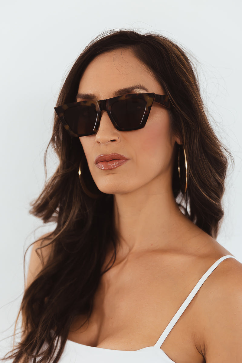 Cat-eye Sunglasses - Tortoise Shell