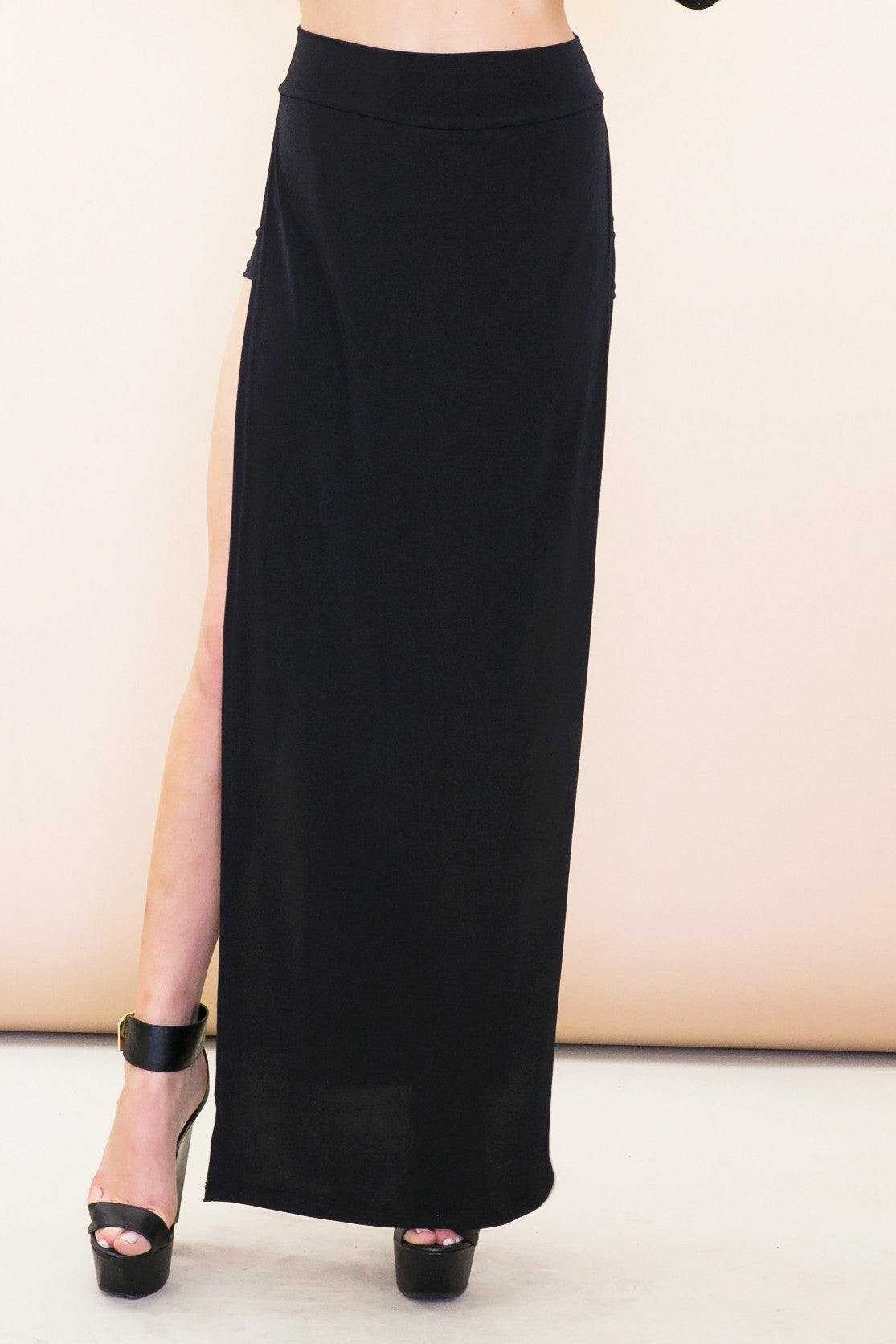 Olia Double-Slit Stretch Maxi Skirt - Black – Haute & Rebellious