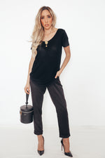 Scoop-neck T-shirt - Black