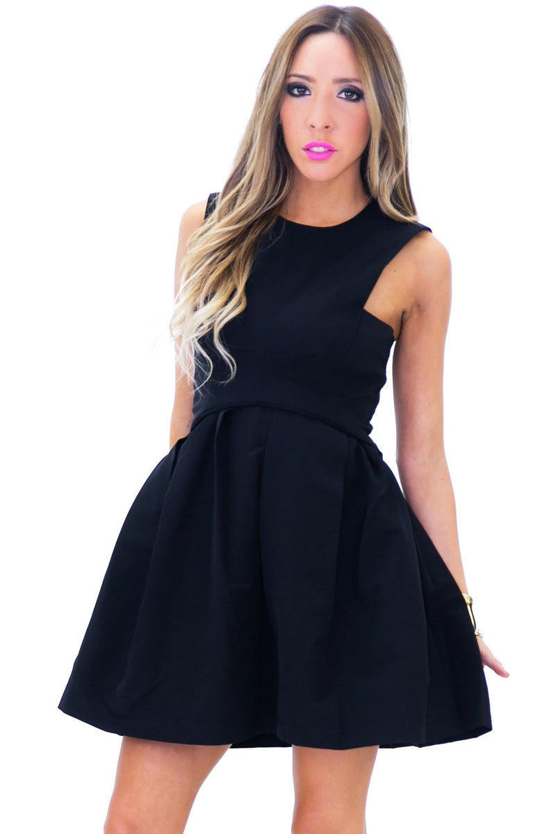 BENNIT SLEEVELESS FLARED DRESS - Haute & Rebellious