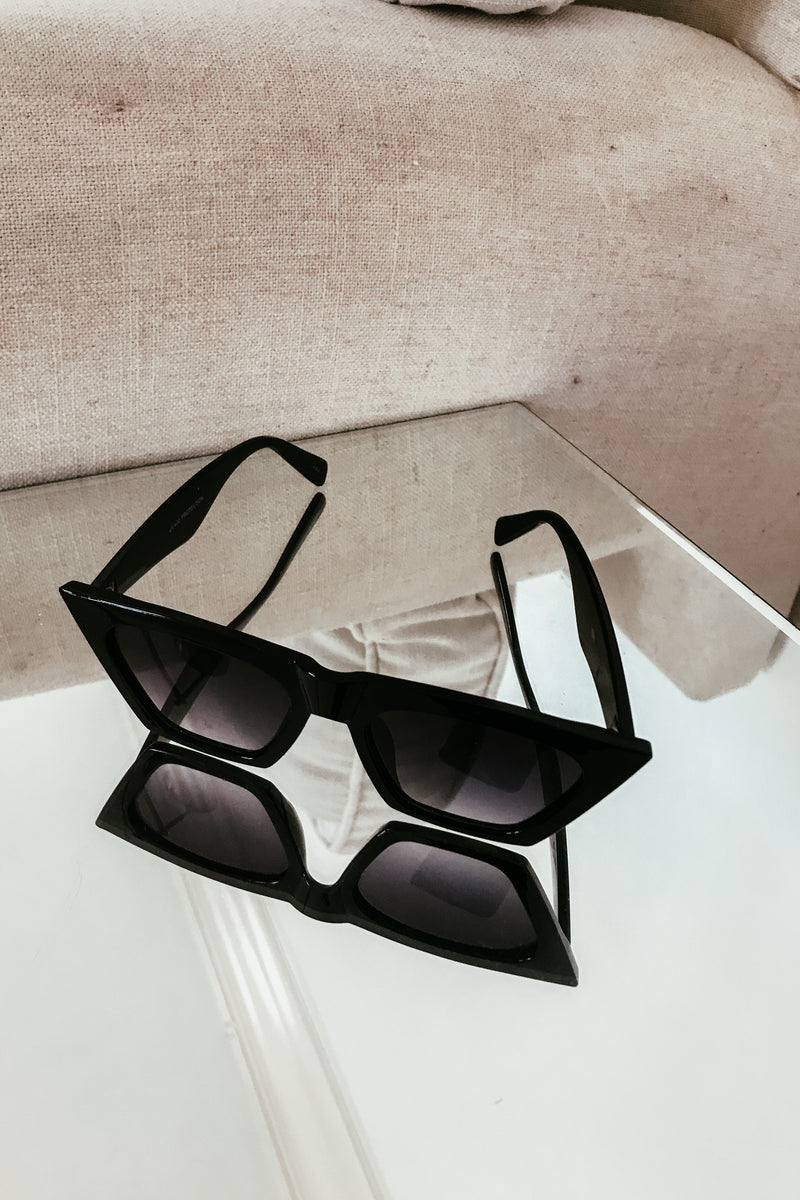 Cat-eye Sunglasses - Black