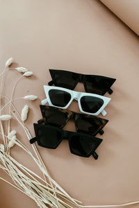 Cat-eye Sunglasses - Black