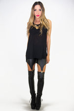 SNAP CLOSURE CUTOUT LEEGGINGS - Black - Haute & Rebellious