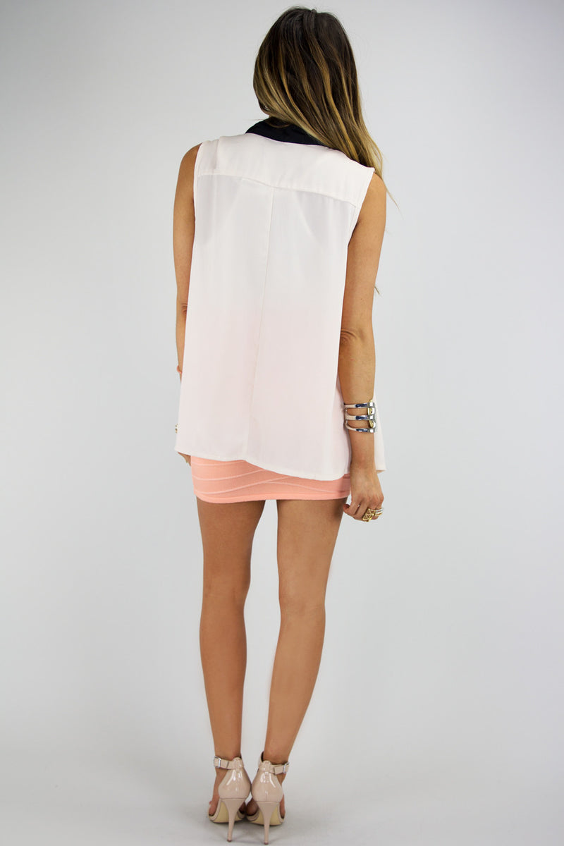 TWO COLOR CONTRAST ONE BUTTON VEST - Haute & Rebellious